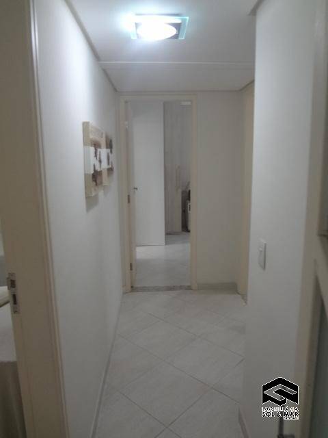 Apartamento à venda com 3 quartos, 95m² - Foto 17